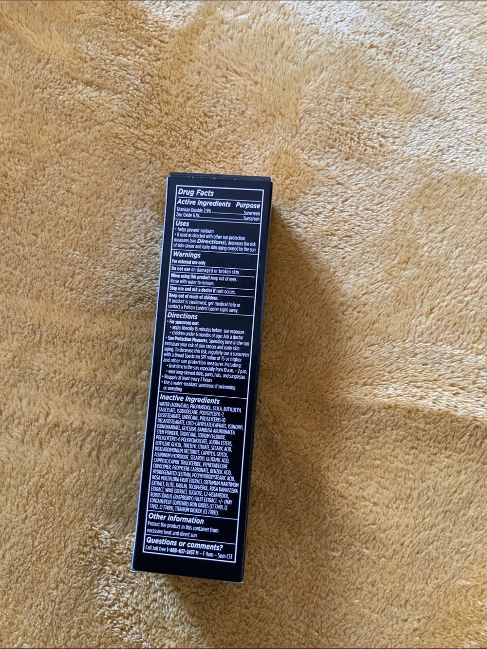 Laura Mercier
Tinted Moisturizer Oil Free Blurred Matte Skin Tint SPF 30 NWB - Picture 4 of 4